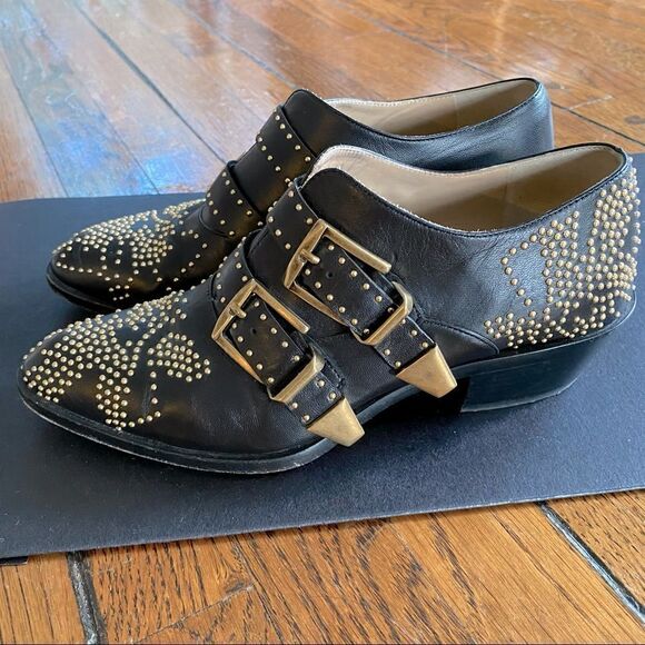 CHLOE Susanna Studded Bootie in black with gold